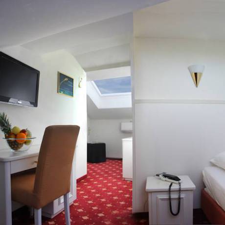 Imagen de la habitación del Hotel Swiss, KREUZLINGEN. Foto 7