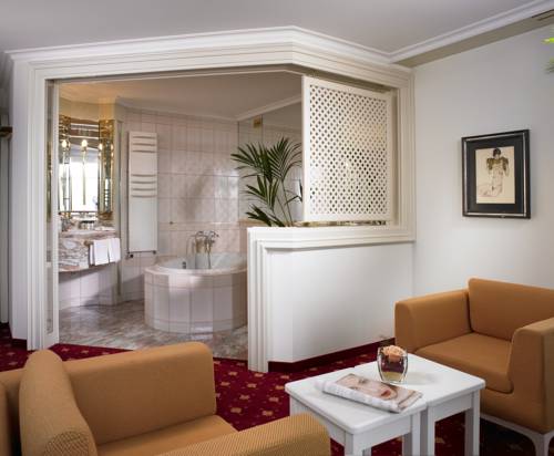 Imagen de la habitación del Hotel Swiss, KREUZLINGEN. Foto 13