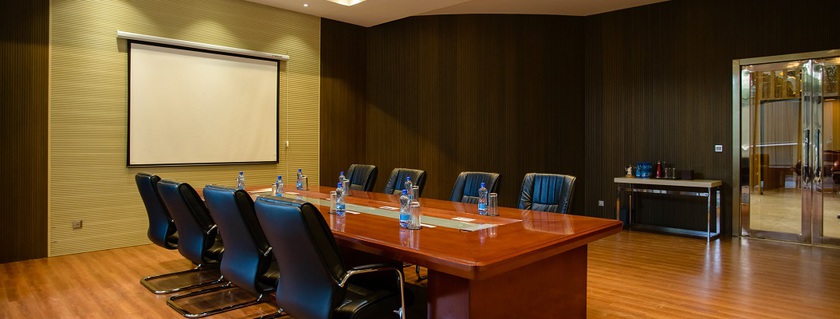 Imagen de los interiores del Hotel Swiss Lenana Mount. Foto 11