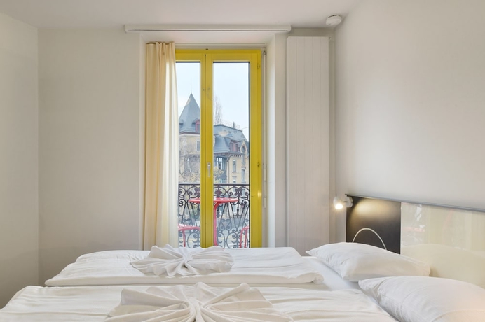 Imagen de la habitación del Hotel Swiss Star California. Foto 7