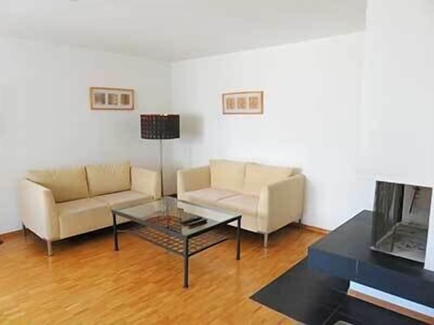 Imagen de la habitación del Hotel Swiss Star District 11. Foto 13