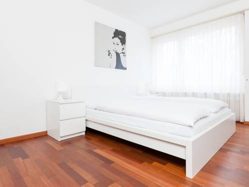 Imagen de la habitación del Hotel Swiss Star Zurich Airport. Foto 7