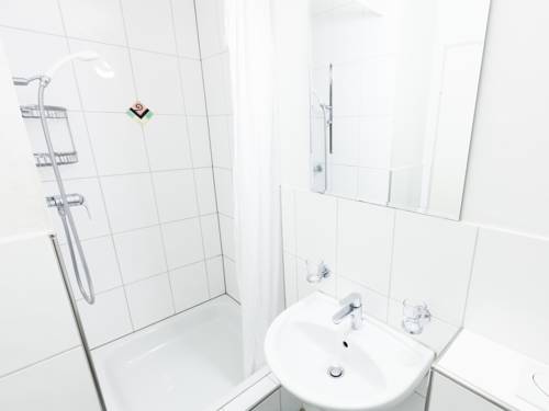 Imagen de la habitación del Hotel Swiss Star Zurich Airport. Foto 8