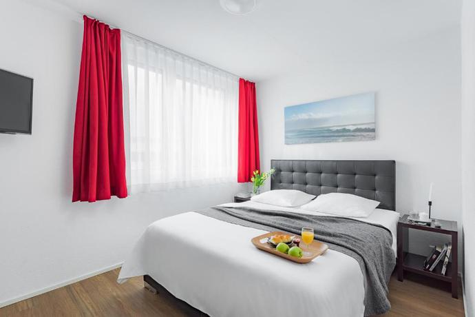 Imagen de la habitación del Hotel Swiss Star Zurich Airport. Foto 6