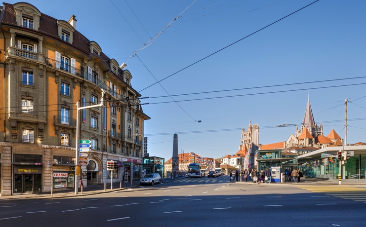 Imagen de los exteriores del Hotel Swiss Wine By Fassbind. Foto 12