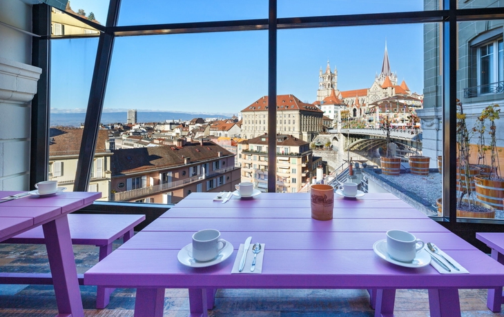 Imagen del bar/restaurante del Hotel Swiss Wine By Fassbind. Foto 2