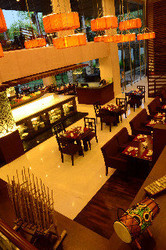 Imagen del bar/restaurante del Hotel Swiss-Belhotel Danum Palangkaraya, Palangka Raya. Foto 12