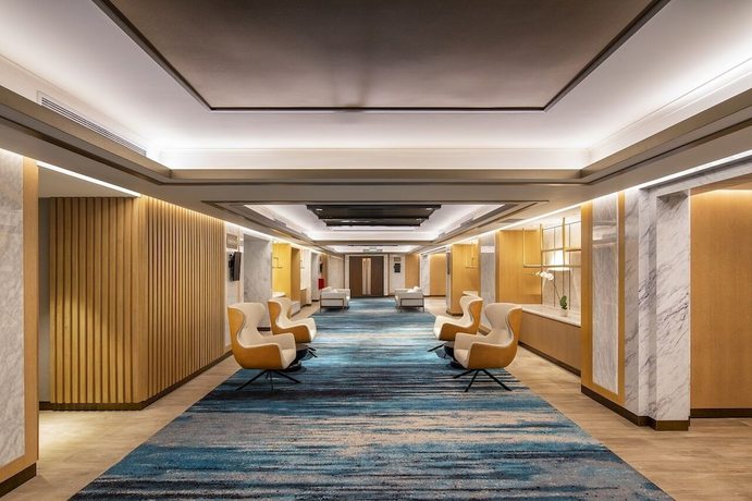 Imagen de la habitación del Hotel Swiss-Belhotel Solo. Foto 5