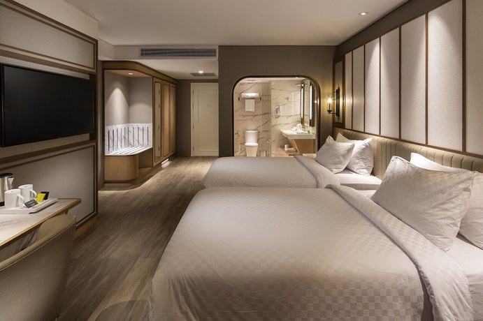 Imagen de la habitación del Hotel Swiss-Belhotel Solo. Foto 9