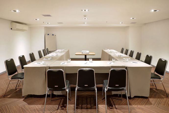 Imagen de los interiores del Hotel Swiss-Belinn Wahid Hasyim. Foto 13
