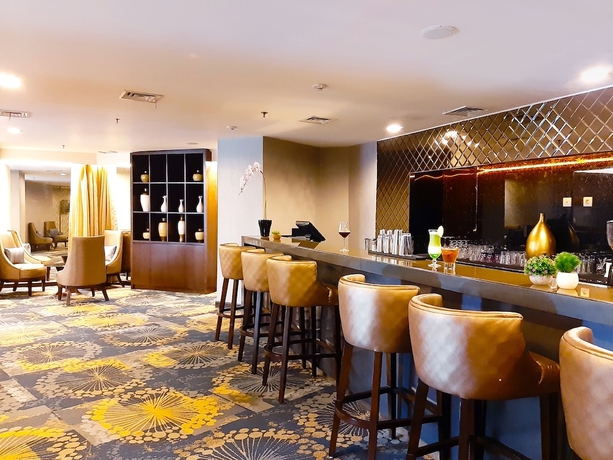 Imagen del bar/restaurante del Hotel Swiss-Belresidences Rasuna Epicentrum. Foto 2