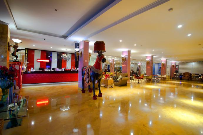 Imagen de los interiores del Hotel Swiss-belcourt Makassar. Foto 12