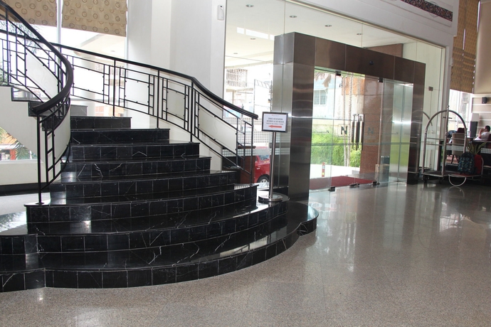 Imagen de los interiores del Hotel Swiss-belhotel Borneo Samarinda - Chse Certified. Foto 14