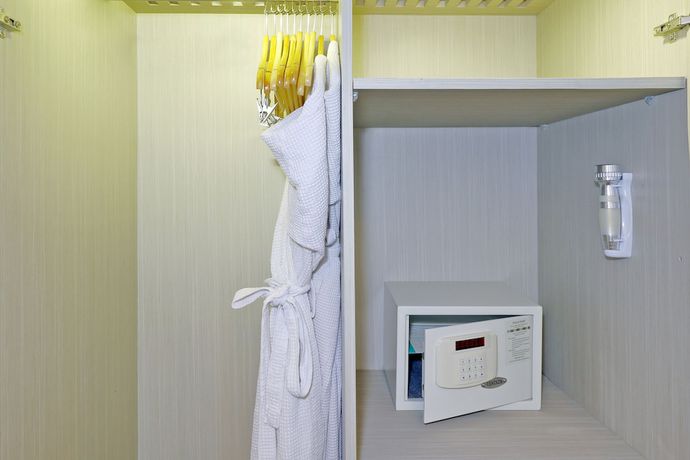 Imagen de la habitación del Hotel Swiss-belhotel Cirebon - Chse Certified. Foto 10