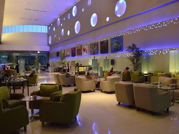 Imagen del bar/restaurante del Hotel Swiss-belhotel Mangga Besar. Foto 3