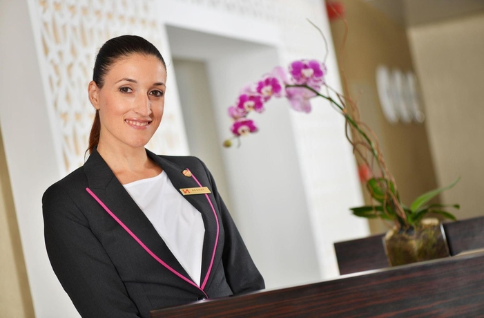 Imagen de los interiores del Hotel Swiss-belhotel Seef Bahrain. Foto 10