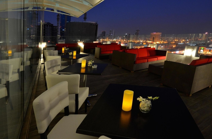 Imagen del bar/restaurante del Hotel Swiss-belhotel Seef Bahrain. Foto 4