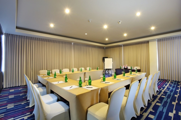 Imagen de los interiores del Hotel Swiss-belhotel Silae Palu. Foto 12