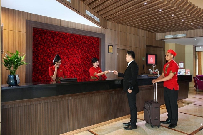 Imagen de los interiores del Hotel Swiss-belinn Panakkukang Makassar. Foto 13