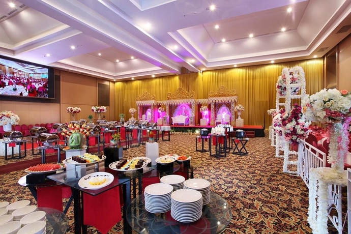 Imagen de los interiores del Hotel Swiss-belinn Panakkukang Makassar. Foto 14