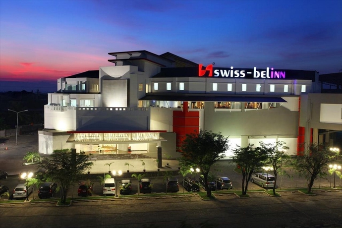 Imagen de los exteriores del Hotel Swiss-belinn Panakkukang Makassar. Foto 10
