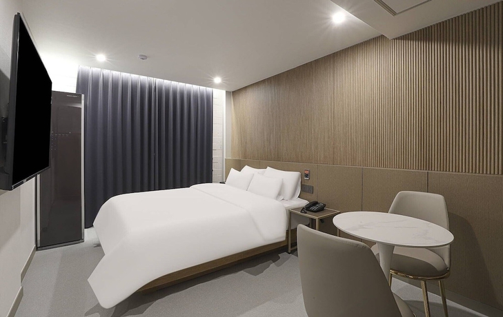 Imagen de la habitación del Hotel Swissbella. Foto 2
