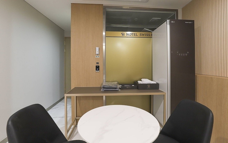 Imagen de la habitación del Hotel Swissbella. Foto 7