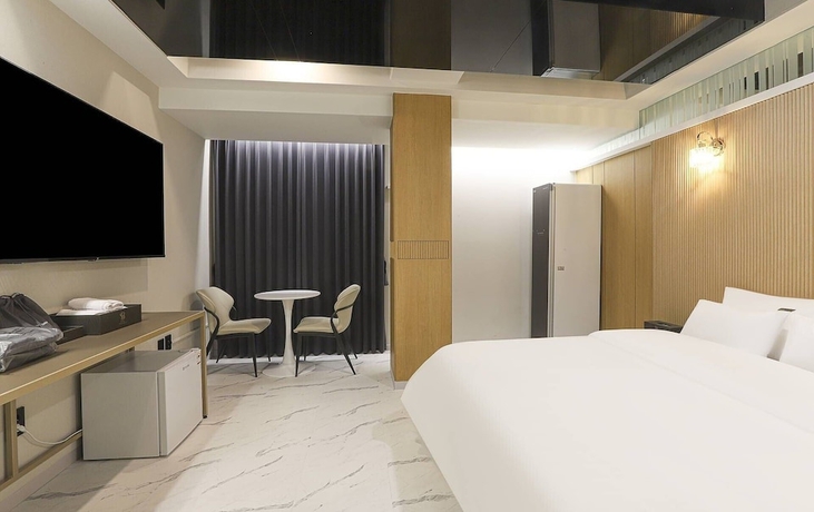 Imagen de la habitación del Hotel Swissbella. Foto 8