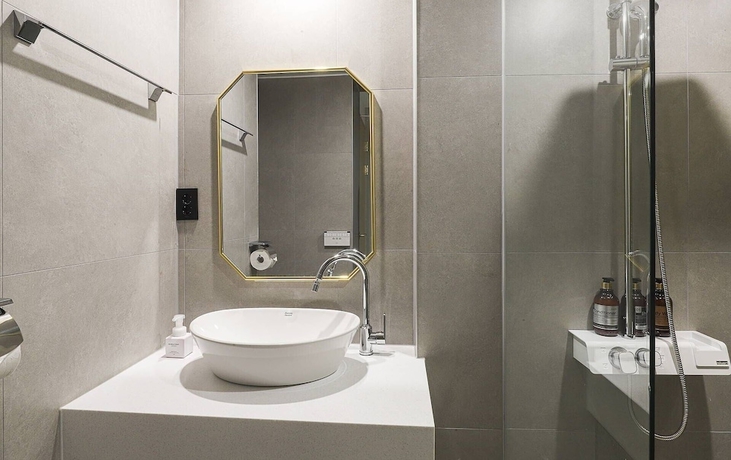 Imagen de la habitación del Hotel Swissbella. Foto 11