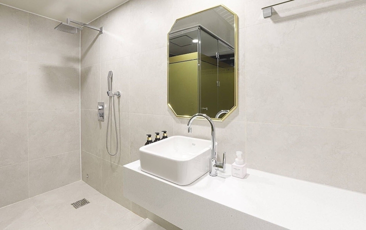 Imagen de la habitación del Hotel Swissbella. Foto 14