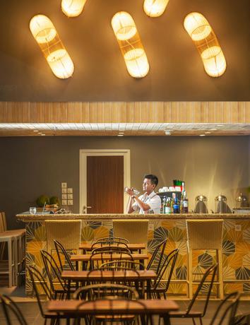 Imagen del bar/restaurante del Hotel Swiss-belresort Belitung - Chse Certified. Foto 6