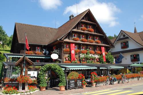 Imagen general del Hotel Swiss-chalet Lodge - Swiss-chalet Merlischachen. Foto 1