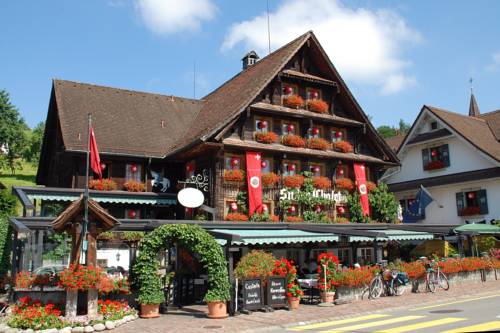 Imagen general del Hotel Swiss-chalet Merlischachen - Historik Chalet-hotel Lodge. Foto 1