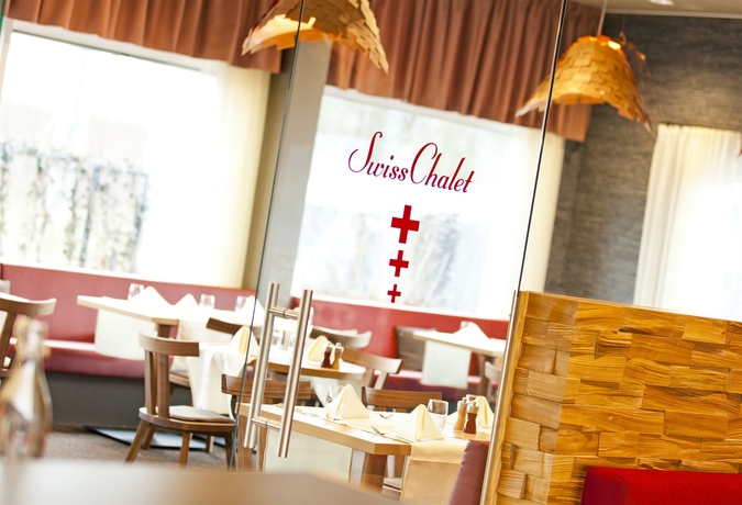 Imagen del bar/restaurante del Hotel Swissever Zug Swiss Quality. Foto 2