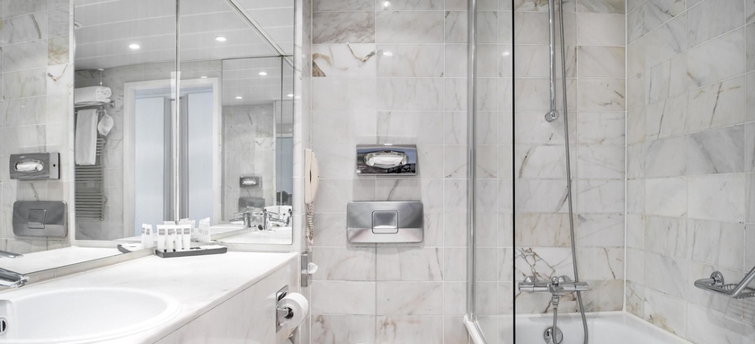 Imagen de la habitación del Hotel Swissôtel Amsterdam. Foto 10