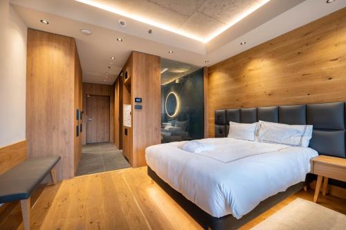 Imagen de la habitación del Hotel Swiss&ocirc;tel Damian Jasna. Foto 15