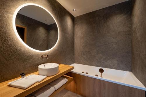 Imagen de la habitación del Hotel Swiss&ocirc;tel Damian Jasna. Foto 20