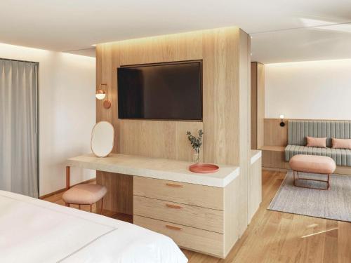 Imagen de la habitación del Hotel Swissôtel Kursaal Bern. Foto 16