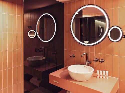 Imagen general del Hotel Swissôtel Kursaal Bern. Foto 2