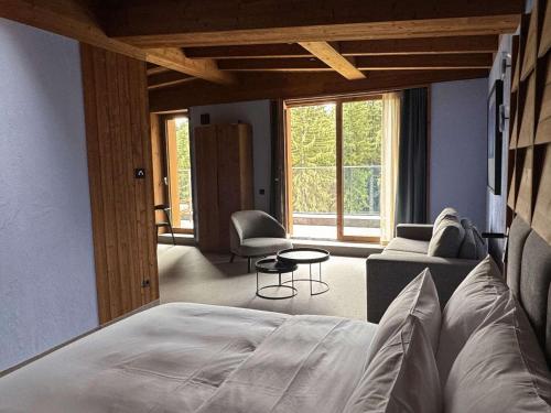 Imagen de la habitación del Hotel Swissôtel Poiana Brasov. Foto 13