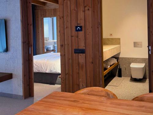 Imagen de la habitación del Hotel Swissôtel Poiana Brasov. Foto 17