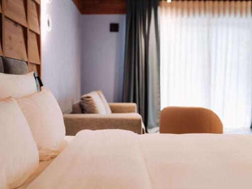 Imagen de la habitación del Hotel Swissôtel Poiana Brasov. Foto 19