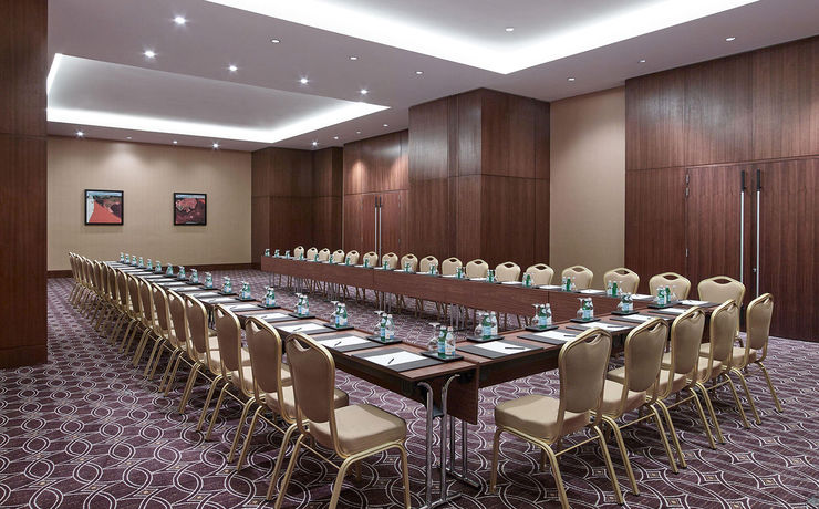 Imagen de los interiores del Hotel Swissotel Al Ghurair. Foto 16