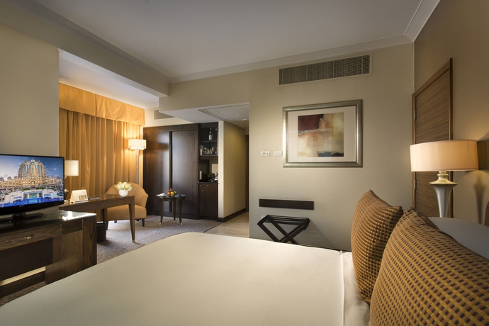 Imagen de la habitación del Hotel Swissotel Al Murooj Dubai. Foto 1