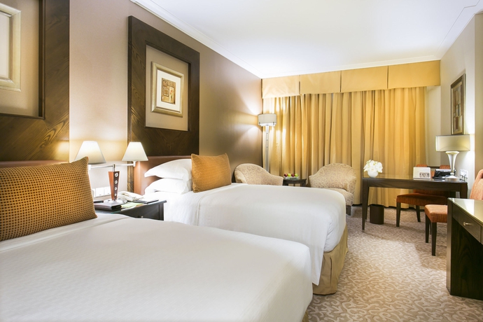 Imagen de la habitación del Hotel Swissotel Al Murooj Dubai. Foto 2