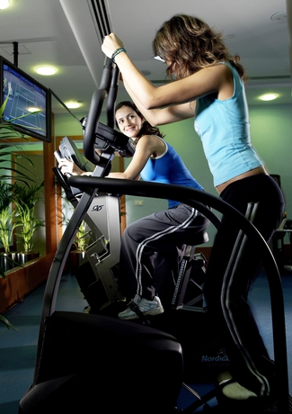 Imagen de los interiores del Hotel Swissotel Al Murooj Dubai. Foto 14