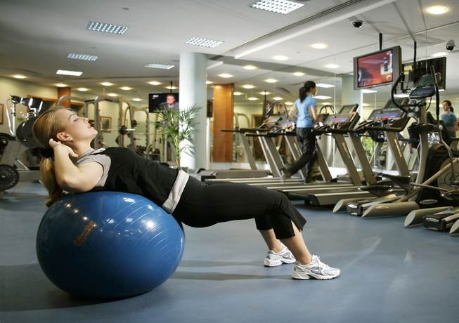 Imagen de los interiores del Hotel Swissotel Al Murooj Dubai. Foto 15