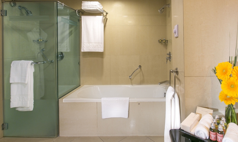 Imagen de la habitación del Hotel Swissotel Al Murooj Dubai. Foto 3