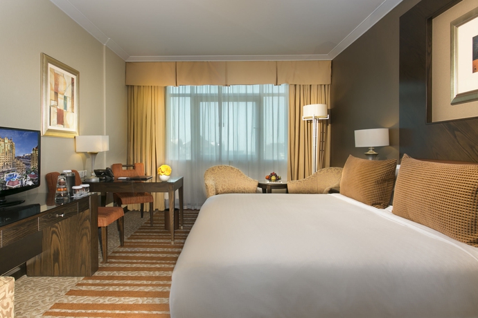 Imagen de la habitación del Hotel Swissotel Al Murooj Dubai. Foto 4