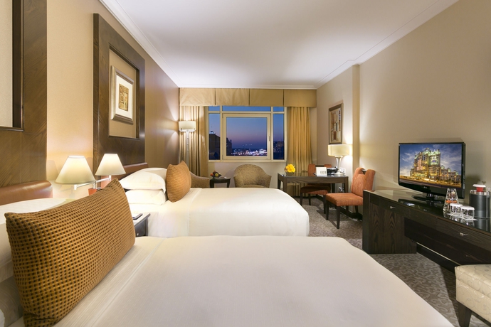 Imagen de la habitación del Hotel Swissotel Al Murooj Dubai. Foto 6